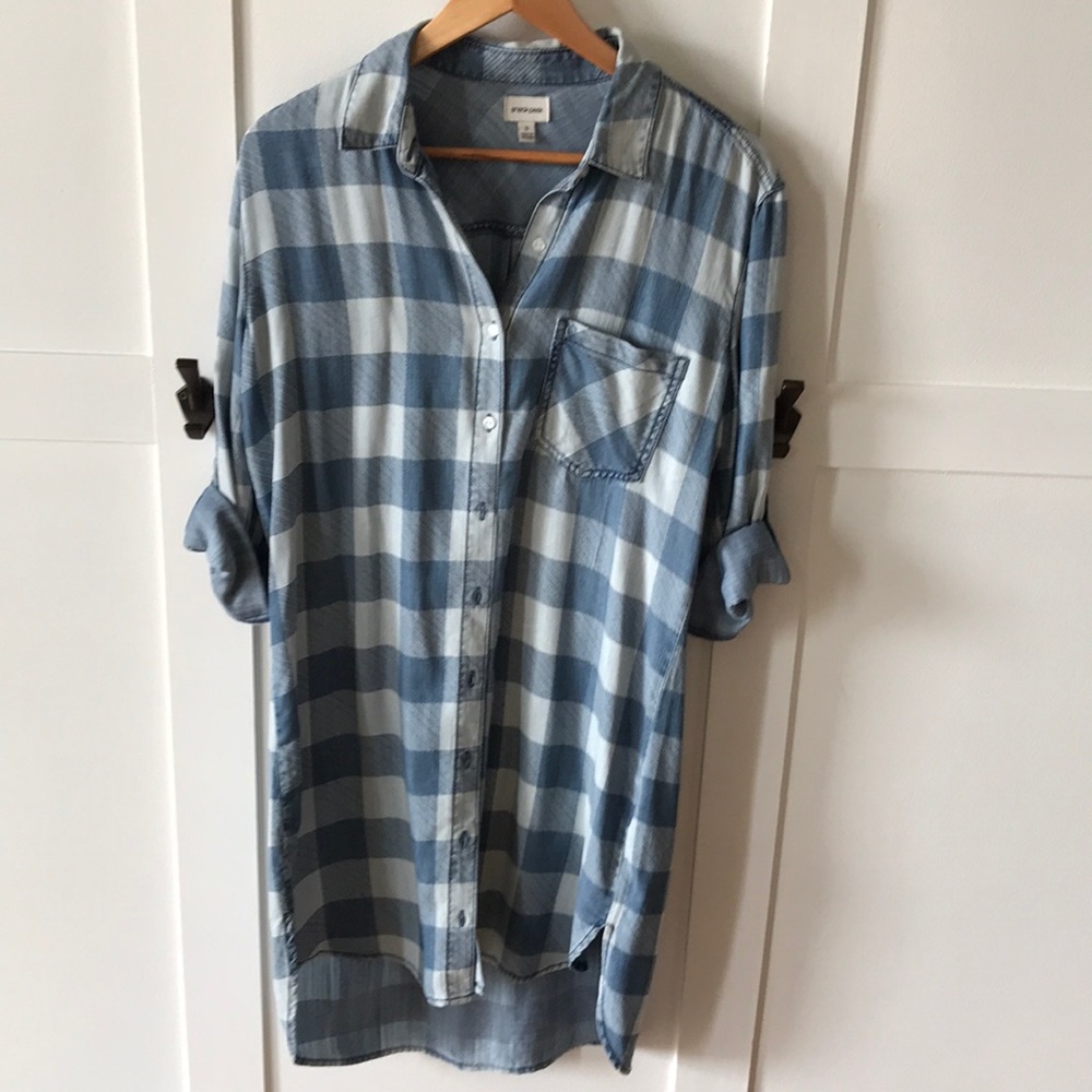 Tencel button up dress. Excellent condition.